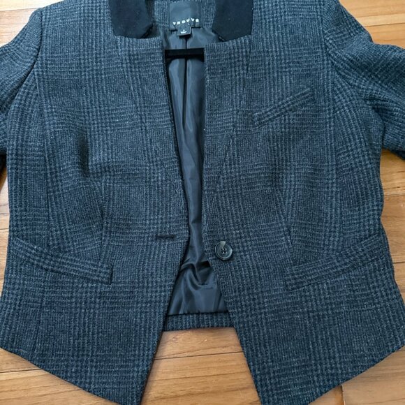 Women Trouve Black Plaid Jacket with Black Accent Collar in Dark Gray Size Small - Picture 6 of 10
